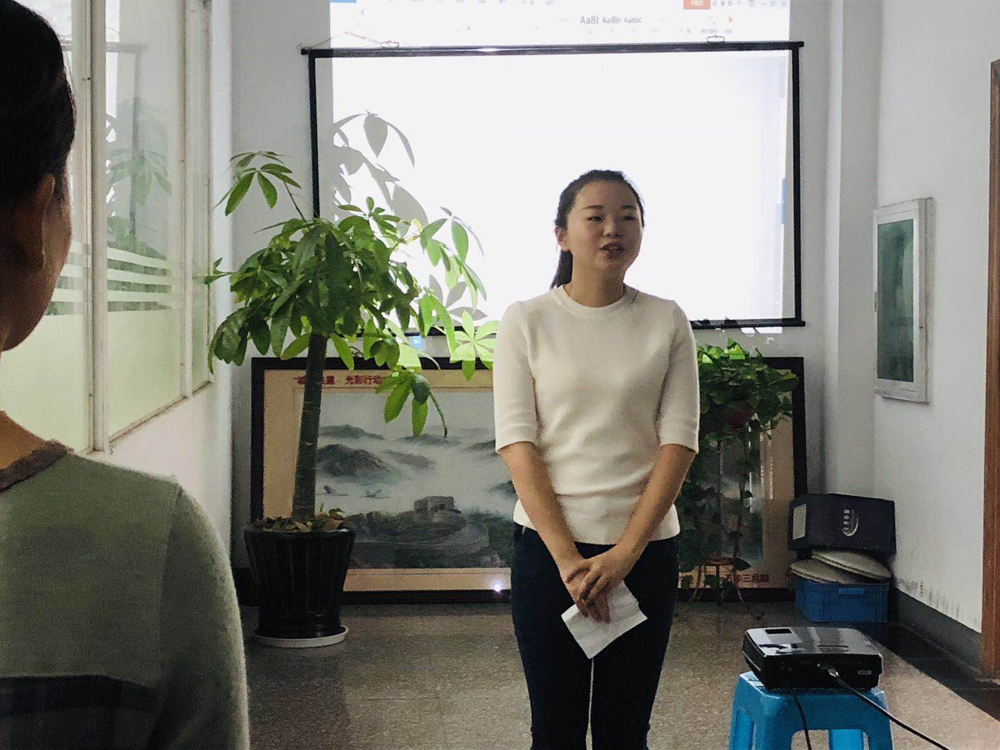 塑料托盤廠家每周早會，以飽滿的精神開單！